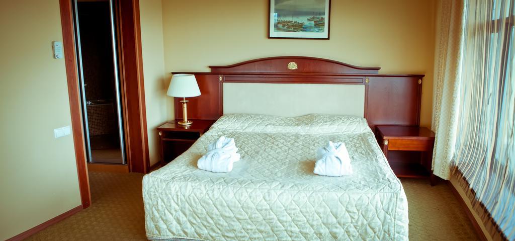Astana Park Hotel Стая снимка